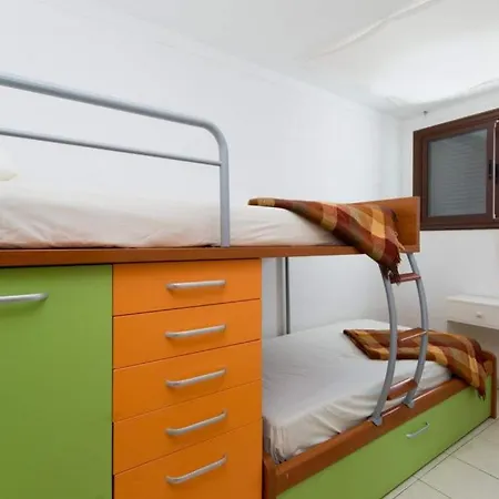 The Escape, Golf Del Sur